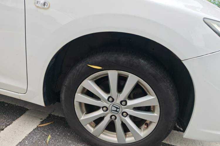 Used Honda Civic 2014 1.8L automatic comfort version Right Front Wheel Hub