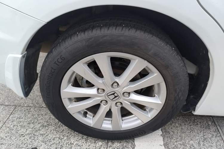 Used Honda Civic 2014 1.8L automatic comfort version Right Rear Wheel Hub