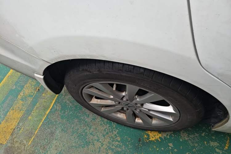 Used Honda Civic 2014 1.8L automatic comfort version Right Rear Wheel Hub