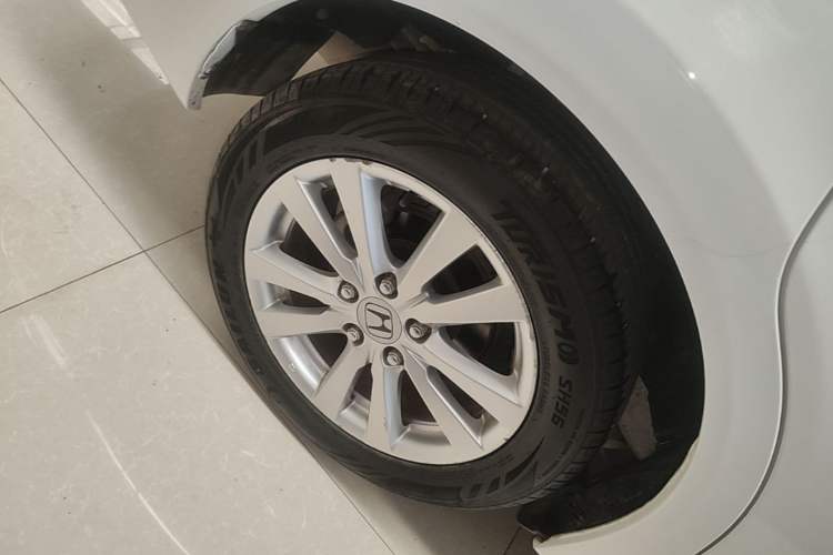 Used Honda Civic 2014 1.8L automatic comfort version Right Rear Wheel Hub