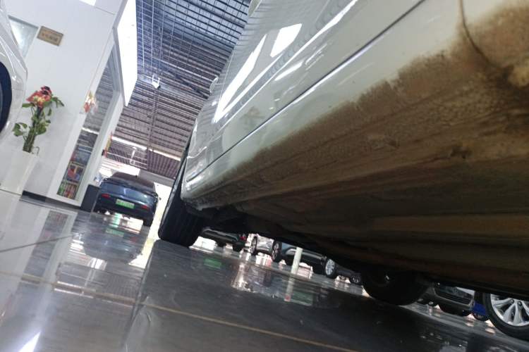 Used Honda Civic 2014 1.8L Automatic Classic Edition Right Side Sill