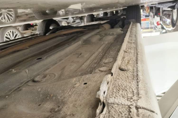 Used Honda Civic 2014 1.8L Automatic Classic Edition Right Side Sill