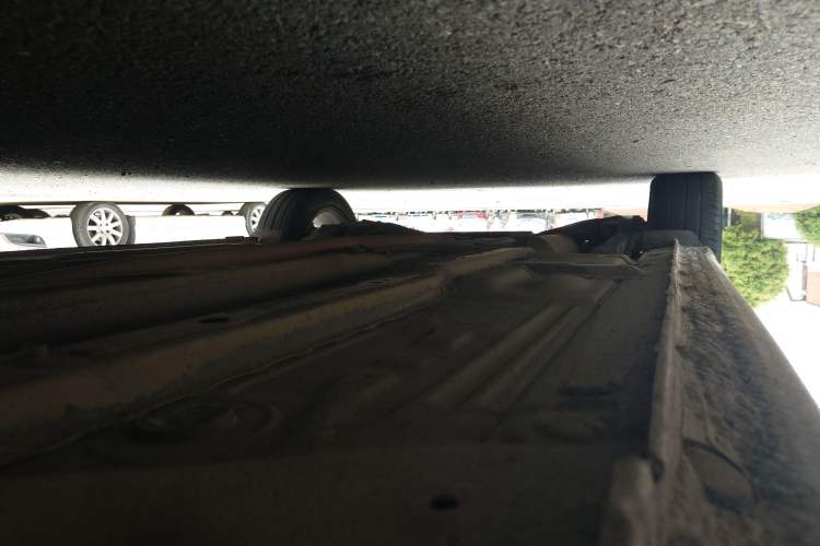 Used Honda Civic 2014 1.8L automatic comfort version Right Side Sill
