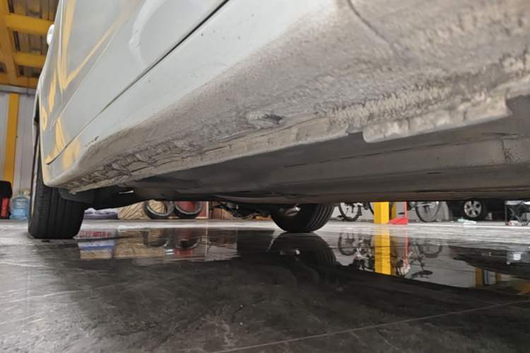Used Honda Civic 2014 1.8L Automatic Classic Edition Right Side Sill
