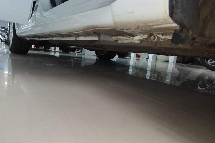 Used Honda Civic 2014 1.8L automatic comfort version Right Side Sill