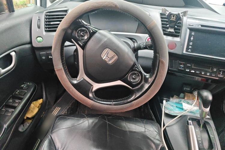 Used Honda Civic 2014 1.8L automatic luxury edition Steering Wheel