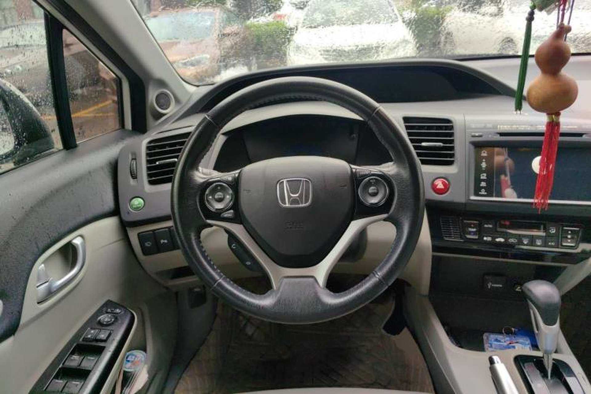 Used Honda Civic 2014 1.8L automatic luxury edition Steering Wheel