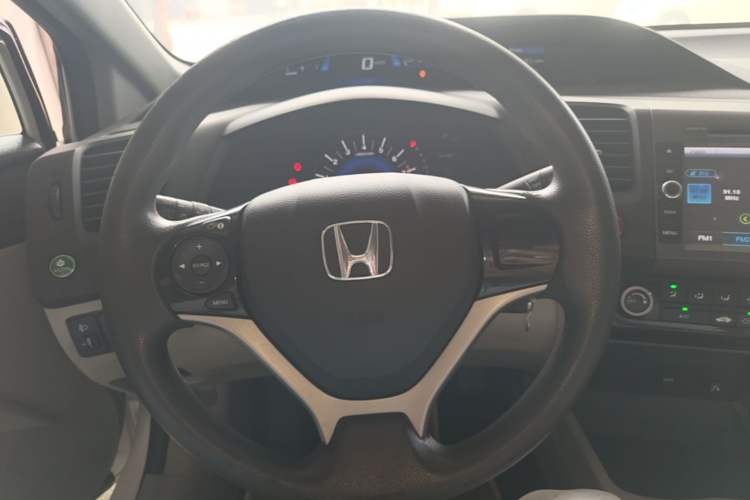 Used Honda Civic 2014 1.8L Automatic Classic Edition Steering Wheel