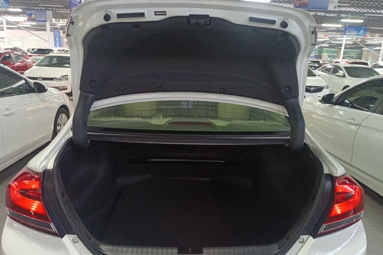 Used Honda Civic 2014 1.8L Automatic Classic Edition Trunk