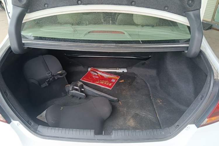 Used Honda Civic 2014 1.8L Automatic Classic Edition Trunk