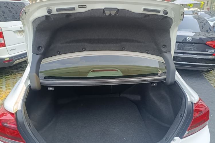 Used Honda Civic 2014 1.8L automatic comfort version Trunk