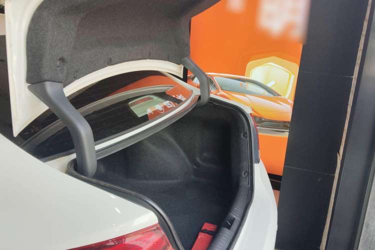 Used Honda Civic 2014 1.8L Automatic Classic Edition Trunk