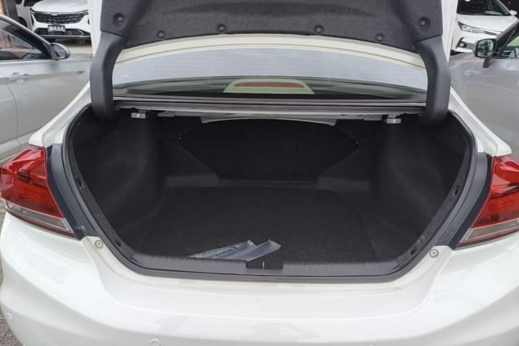 Used Honda Civic 2014 1.8L automatic comfort version Trunk