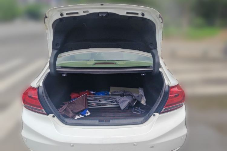 Used Honda Civic 2014 1.8L automatic luxury edition Trunk