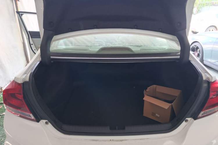 Used Honda Civic 2014 1.8L Automatic Classic Edition Trunk