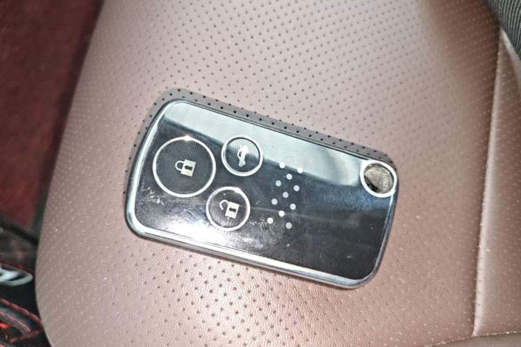 Used Honda Civic 2014 1.8L automatic comfort version Vehicle Key