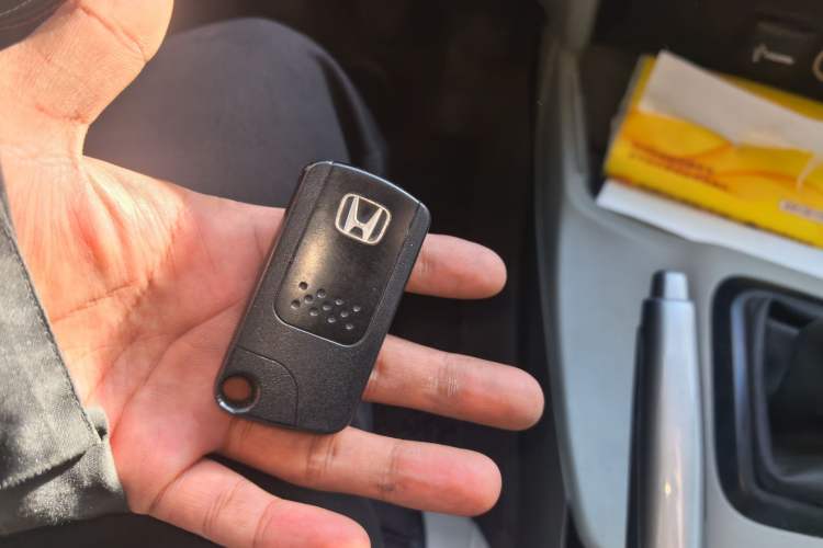 Used Honda Civic 2014 1.8L manual Comfort version Vehicle Key