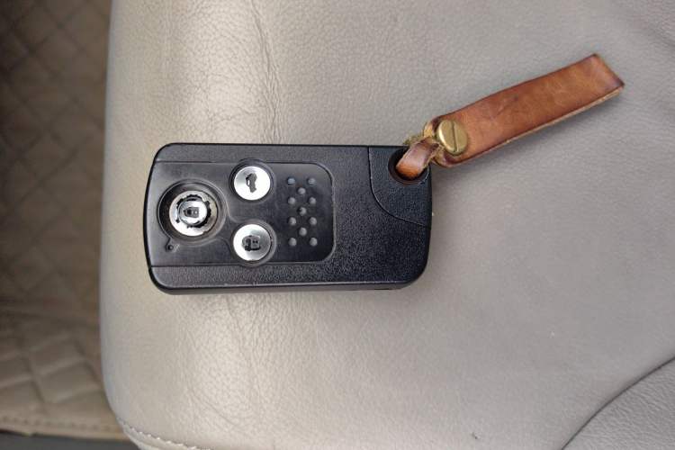 Used Honda Civic 2014 1.8L automatic luxury edition Vehicle Key