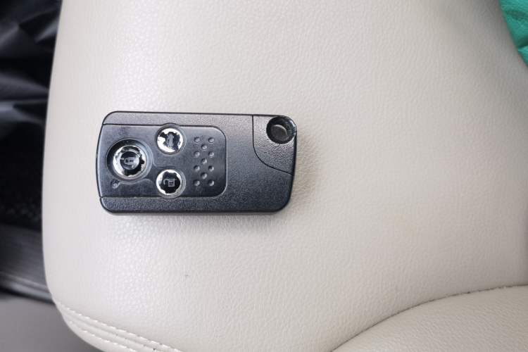 Used Honda Civic 2014 1.8L manual Comfort version Vehicle Key