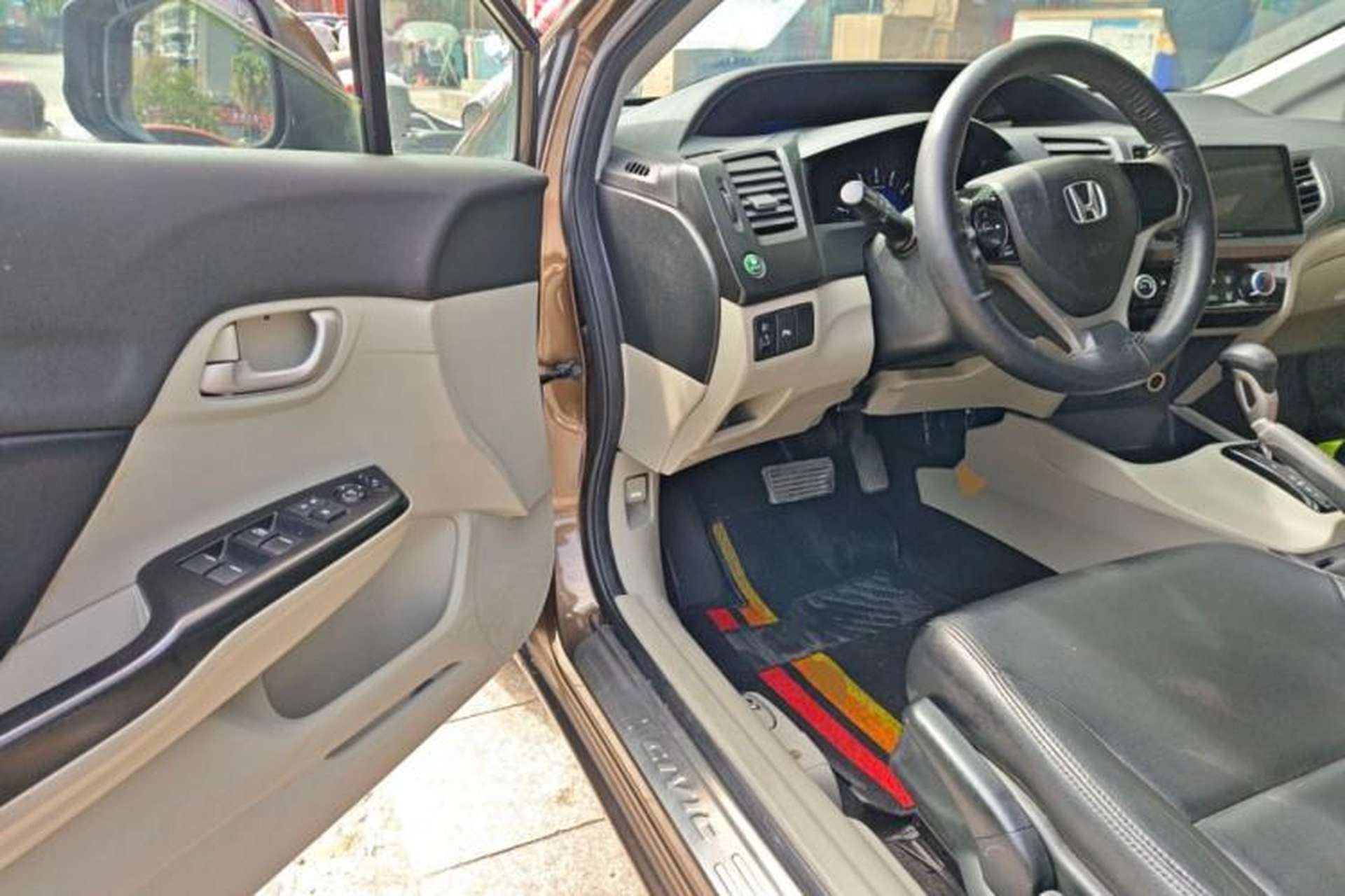 Used Honda Civic 2014 1.8L Automatic Classic Edition Driver Seat