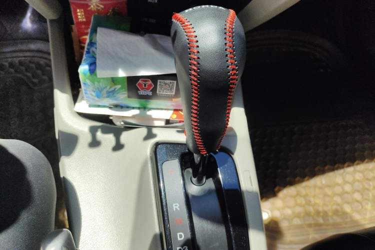 Used Honda Civic 2014 1.8L Automatic Classic Edition Gear Lever