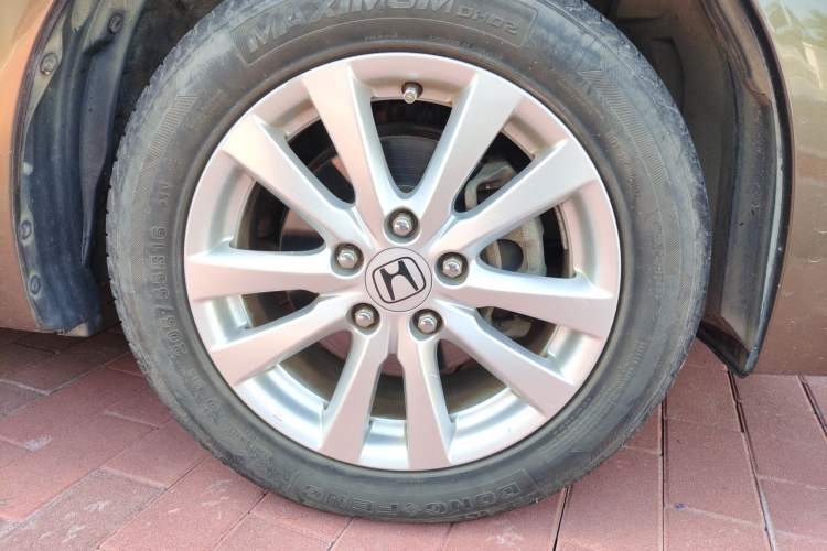 Used Honda Civic 2014 1.8L Automatic Classic Edition Right Front Wheel Hub