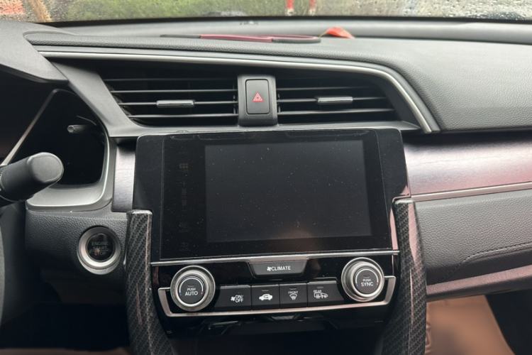 Used Honda Civic 2016 220TURBO CVT Luxury Edition Audio And AC Panel