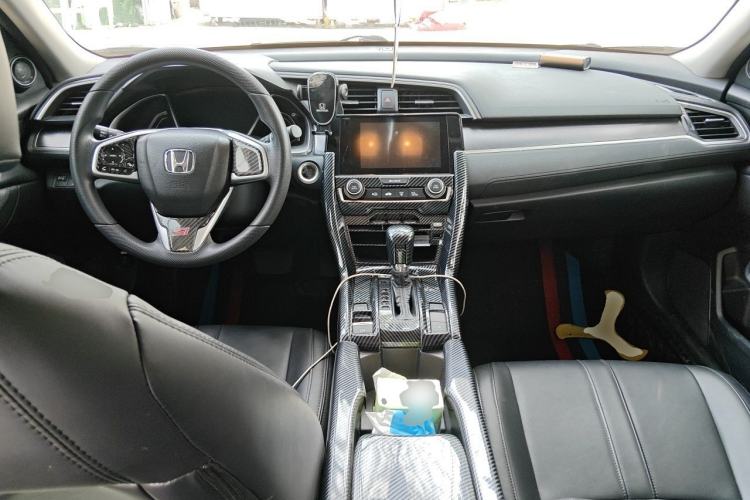 Used Honda Civic 2016 220TURBO CVT Luxury Edition Center Console