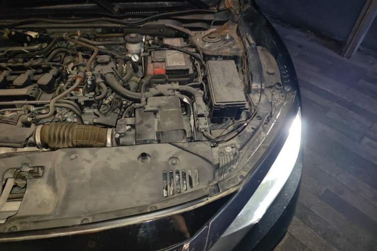 Used Honda Civic 2016 220TURBO CVT Luxury Edition Engine Bay Left