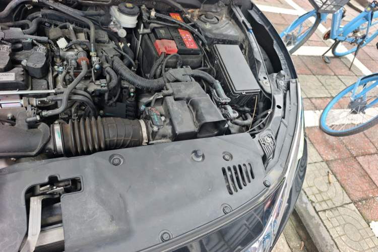 Used Honda Civic 2016 220TURBO CVT Luxury Edition Engine Bay Left