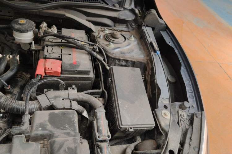 Used Honda Civic 2016 220TURBO CVT Luxury Edition Engine Bay Left