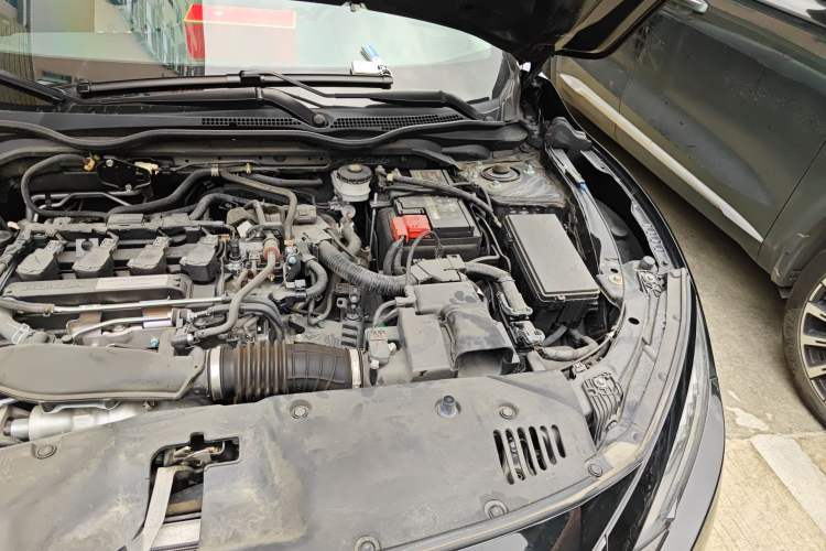 Used Honda Civic 2016 220TURBO CVT Prestige Edition Engine Bay Left