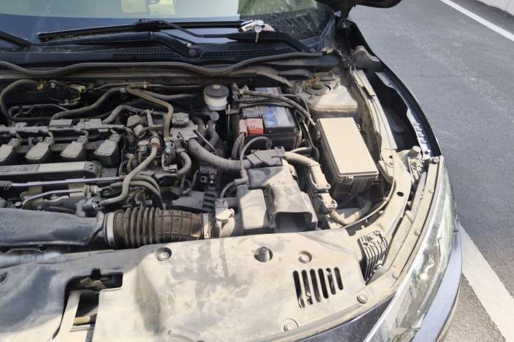 Used Honda Civic 2016 220TURBO CVT Luxury Edition Engine Bay Left