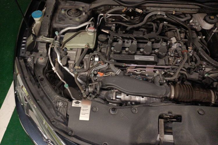 Used Honda Civic 2016 220TURBO CVT Luxury Edition Engine Bay Right