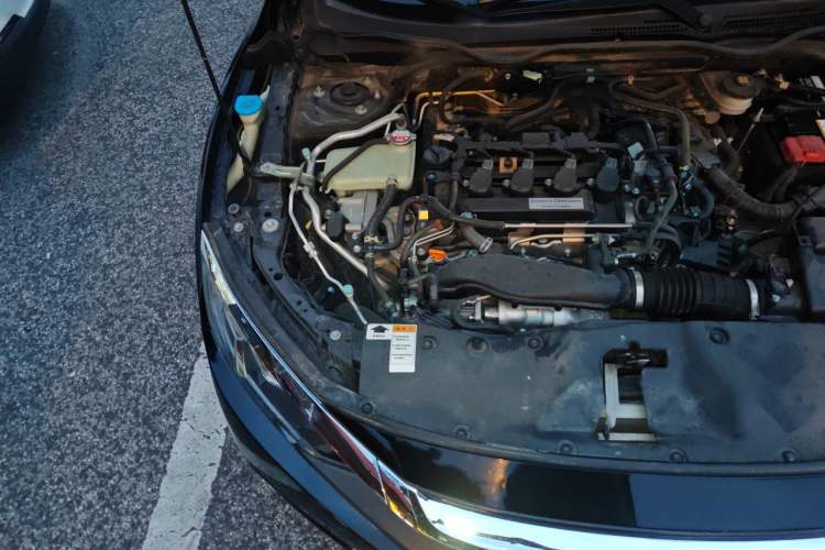 Used Honda Civic 2016 220TURBO CVT Luxury Edition Engine Bay Right