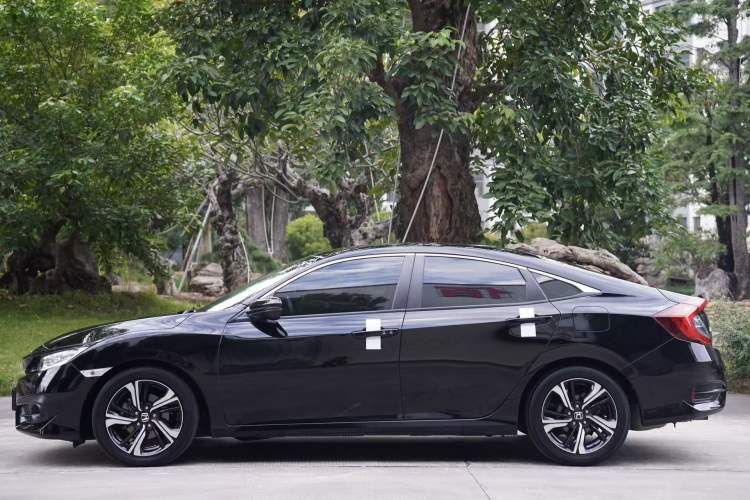 Used Honda Civic 2016 220TURBO CVT Prestige Edition Exterior 6