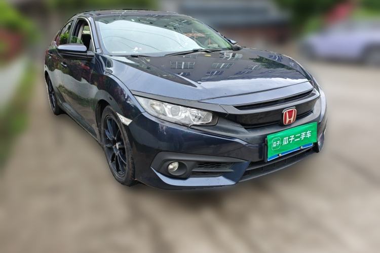 Used Honda Civic 2016 220TURBO CVT Luxury Edition Front Right 45 Deg