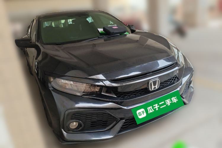 Used Honda Civic 2016 220TURBO CVT Luxury Edition Front Right 45 Deg