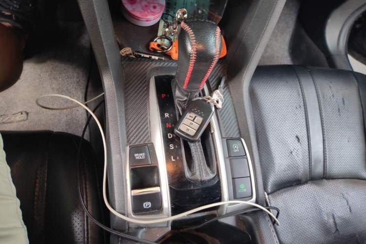Used Honda Civic 2016 220TURBO CVT Luxury Edition Gear Lever
