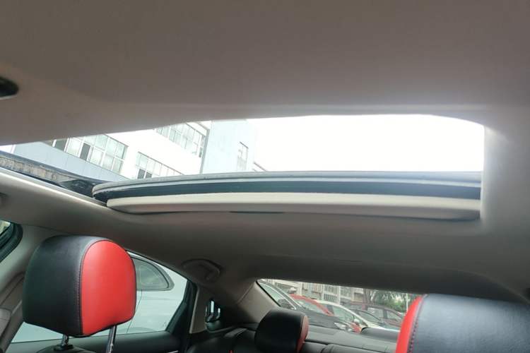Used Honda Civic 2016 220TURBO CVT Luxury Edition Headliner