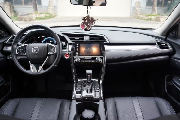 Used Honda Civic 2016 220TURBO CVT Prestige Edition Interior 10