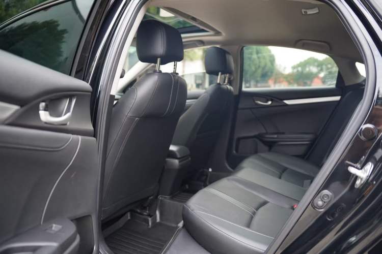 Used Honda Civic 2016 220TURBO CVT Prestige Edition Interior 2
