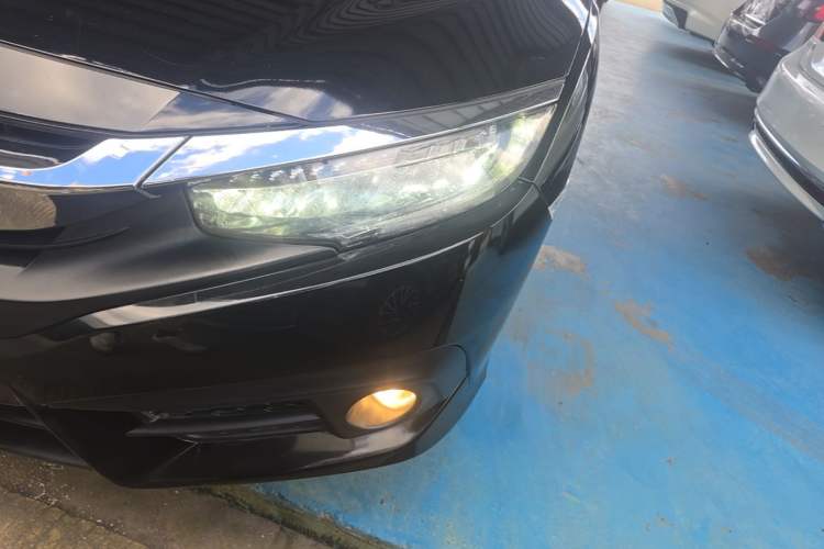 Used Honda Civic 2016 220TURBO CVT Prestige Edition Left Front Headlight