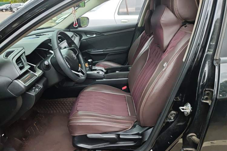 Used Honda Civic 2016 220TURBO Manual Luxury Edition Left Front Seat