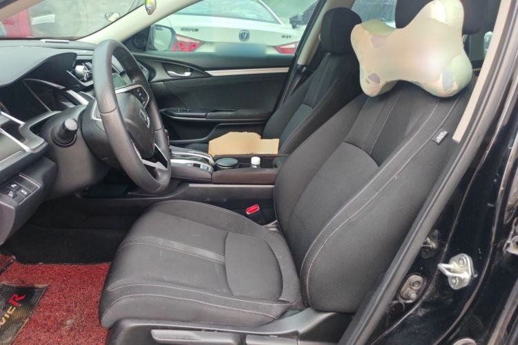 Used Honda Civic 2016 220TURBO CVT Luxury Edition Left Front Seat