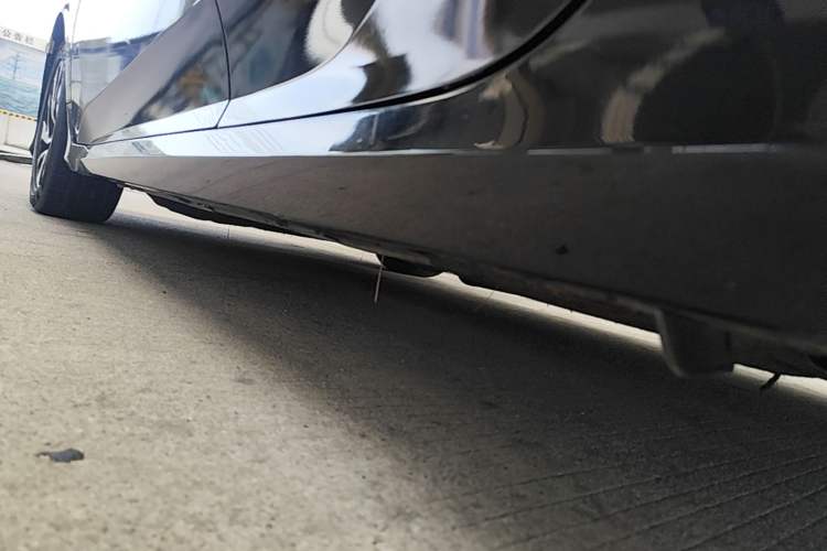 Used Honda Civic 2016 220TURBO CVT Luxury Edition Left Side Sill