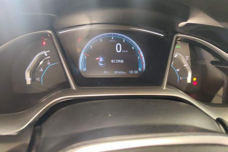Used Honda Civic 2016 220TURBO CVT Luxury Edition Odometer Close Up
