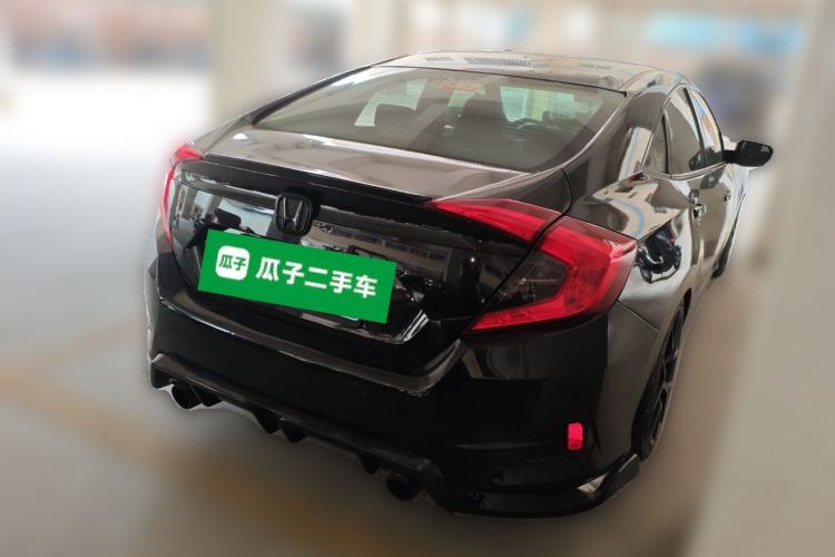 Used Honda Civic 2016 220TURBO CVT Luxury Edition Rear Right 45 Deg