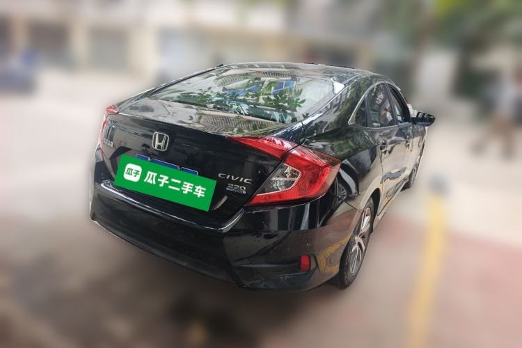 Used Honda Civic 2016 220TURBO CVT Luxury Edition Rear Right 45 Deg