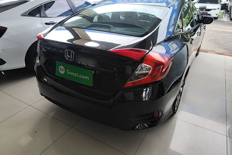 Used Honda Civic 2016 220TURBO CVT Luxury Edition Rear Right 45 Deg